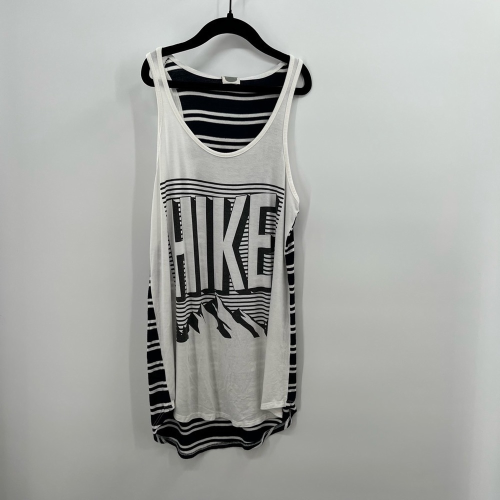 Color Bear “Hike” Tank Ladies Size Small